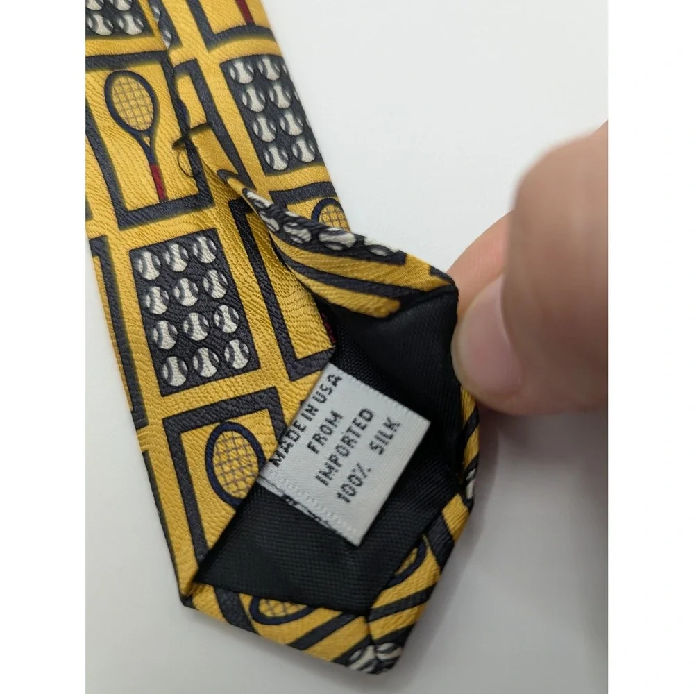 Vicky Davis II Net Work Mens Silk Tie Yellow Tennis Racket Novelty Print‎ USA